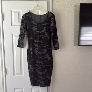 New York & Company Black Bodycon Dress 3/4 Sleeve Scoop Neck